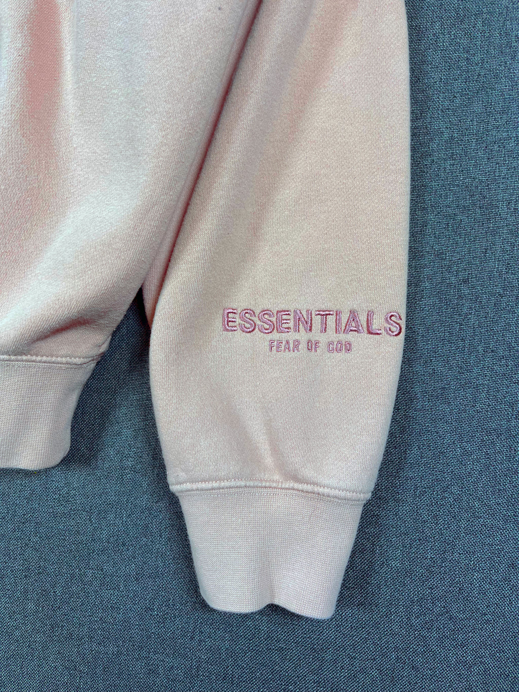 ESSENTIALS - Hoodie