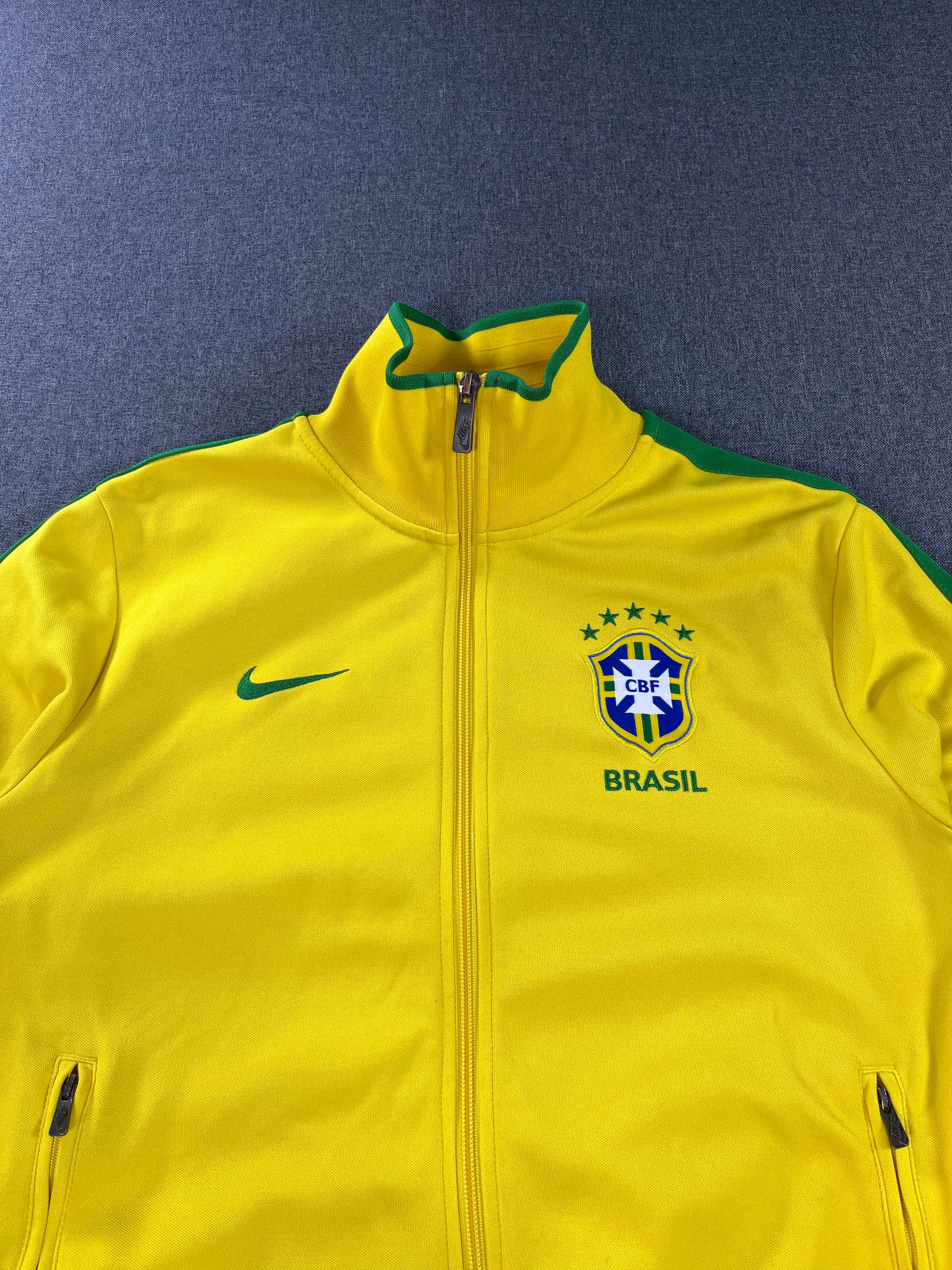 Nike Brasil 2011-12 - Polerón