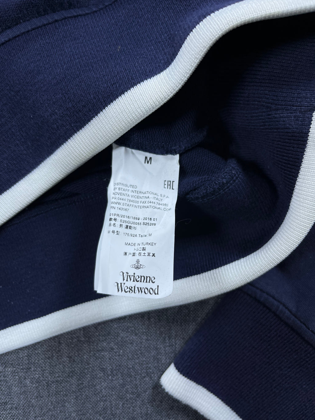 Vivienne Westwood - Brave New World - Polerón