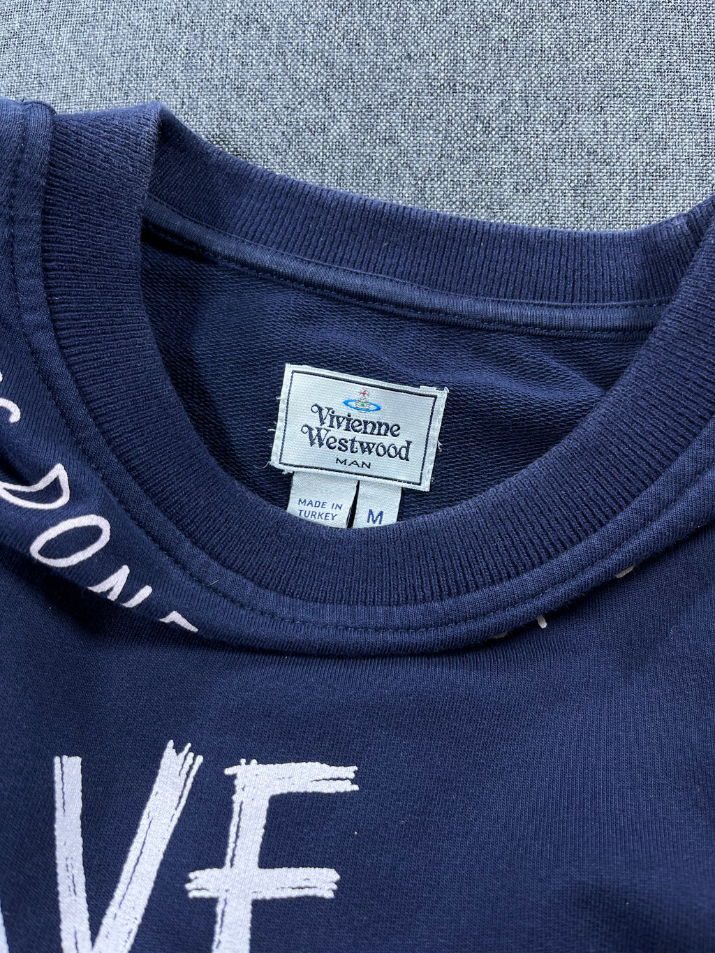 Vivienne Westwood - Brave New World - Polerón