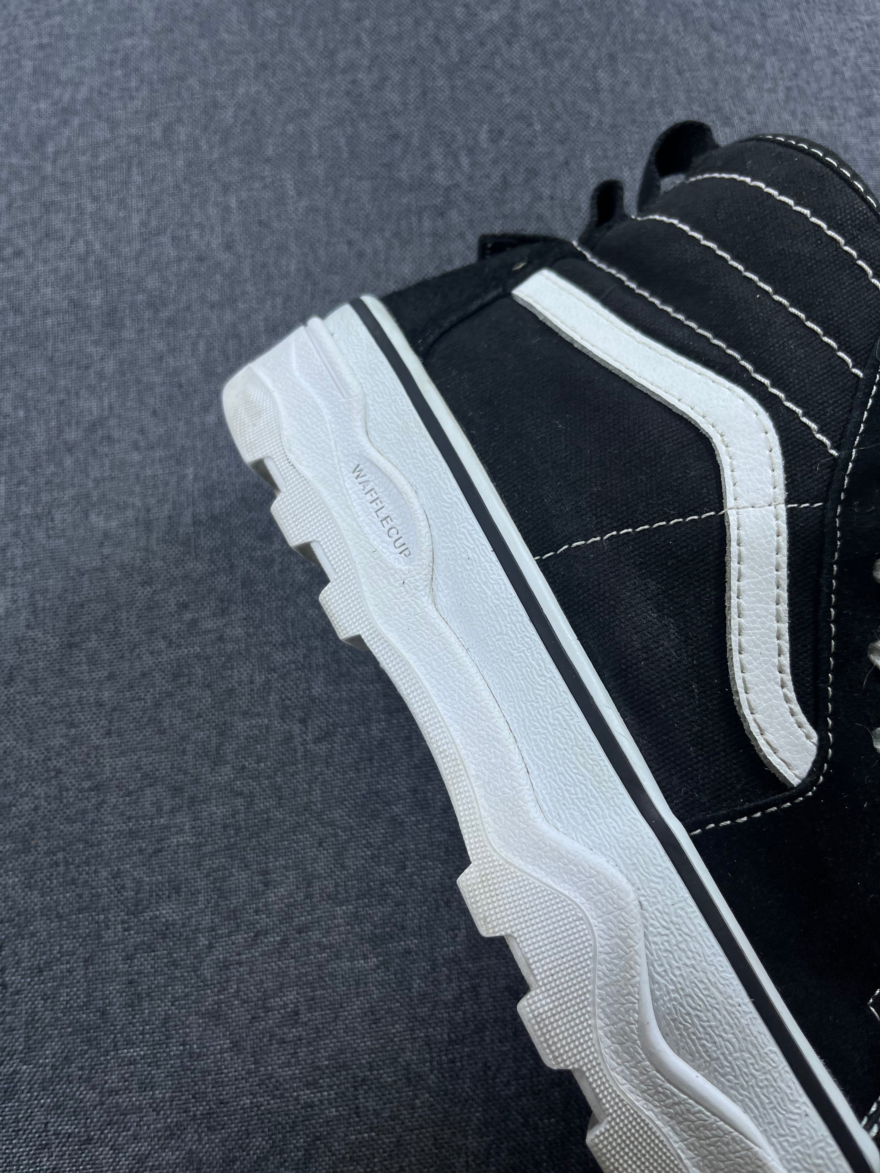 Vans Sentry Sk8-Hi WC
